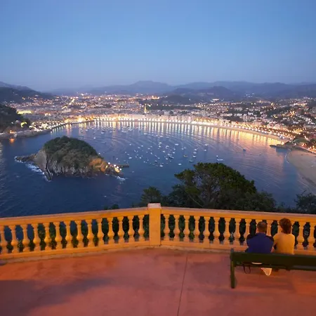 Romantico Wifi Free Parking Area דירה